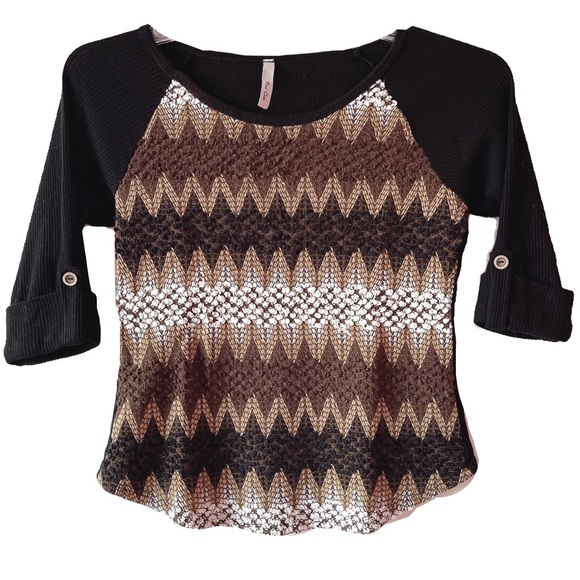 Academia Black & Brown Textured Top 🔲🤎🦇 - Picture 1 of 10